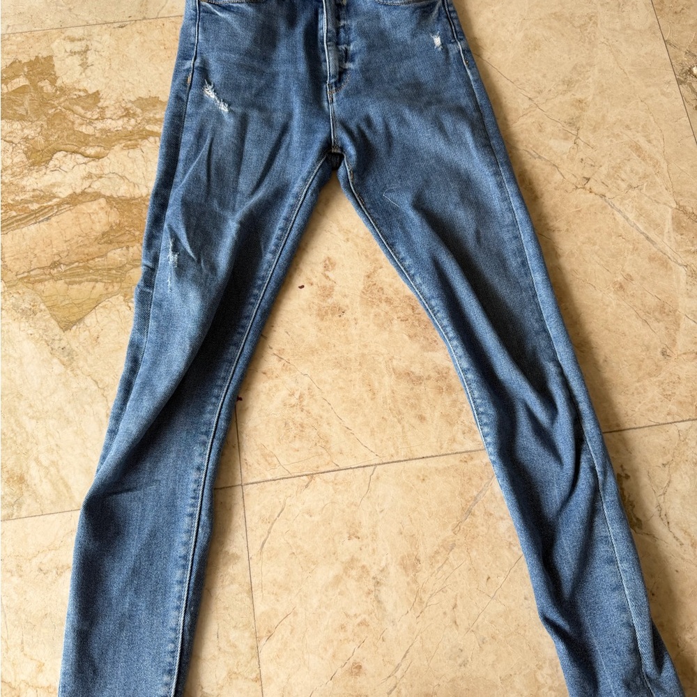 Zara Women's Skinny Jeans in Light Blue